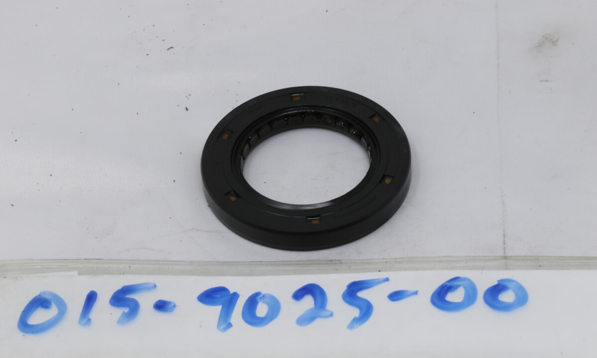 27 HP Kohler Motor Oil Seal
