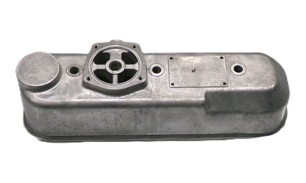 COVER  CYL.HEAD for BB2024H/BB3026H